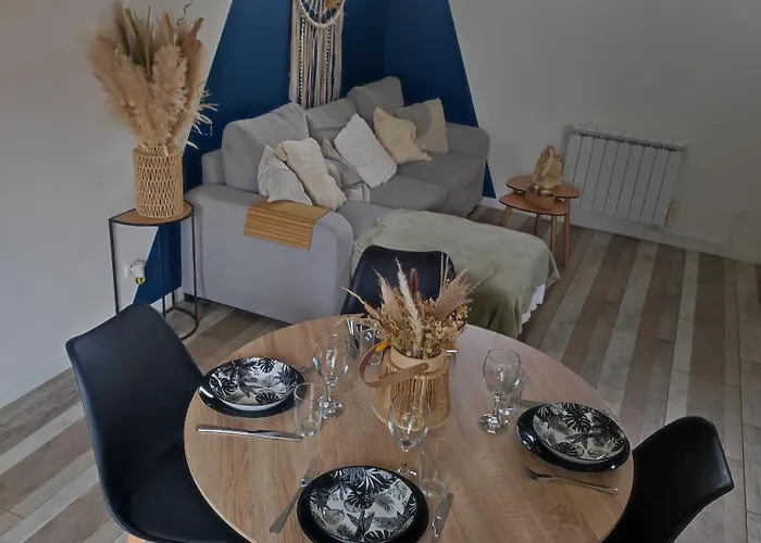 De L'écluse Carrée Hébergement de vacances *